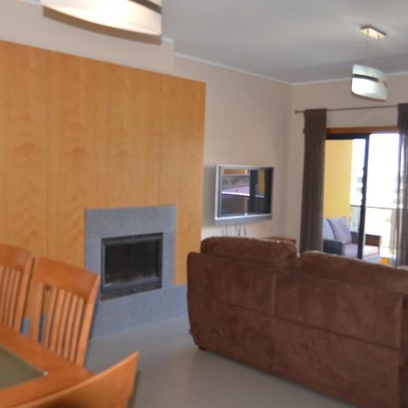 Apartamento Frente Ao Mar Com Piscina De Agua Salgada Quarteira Exteriér fotografie