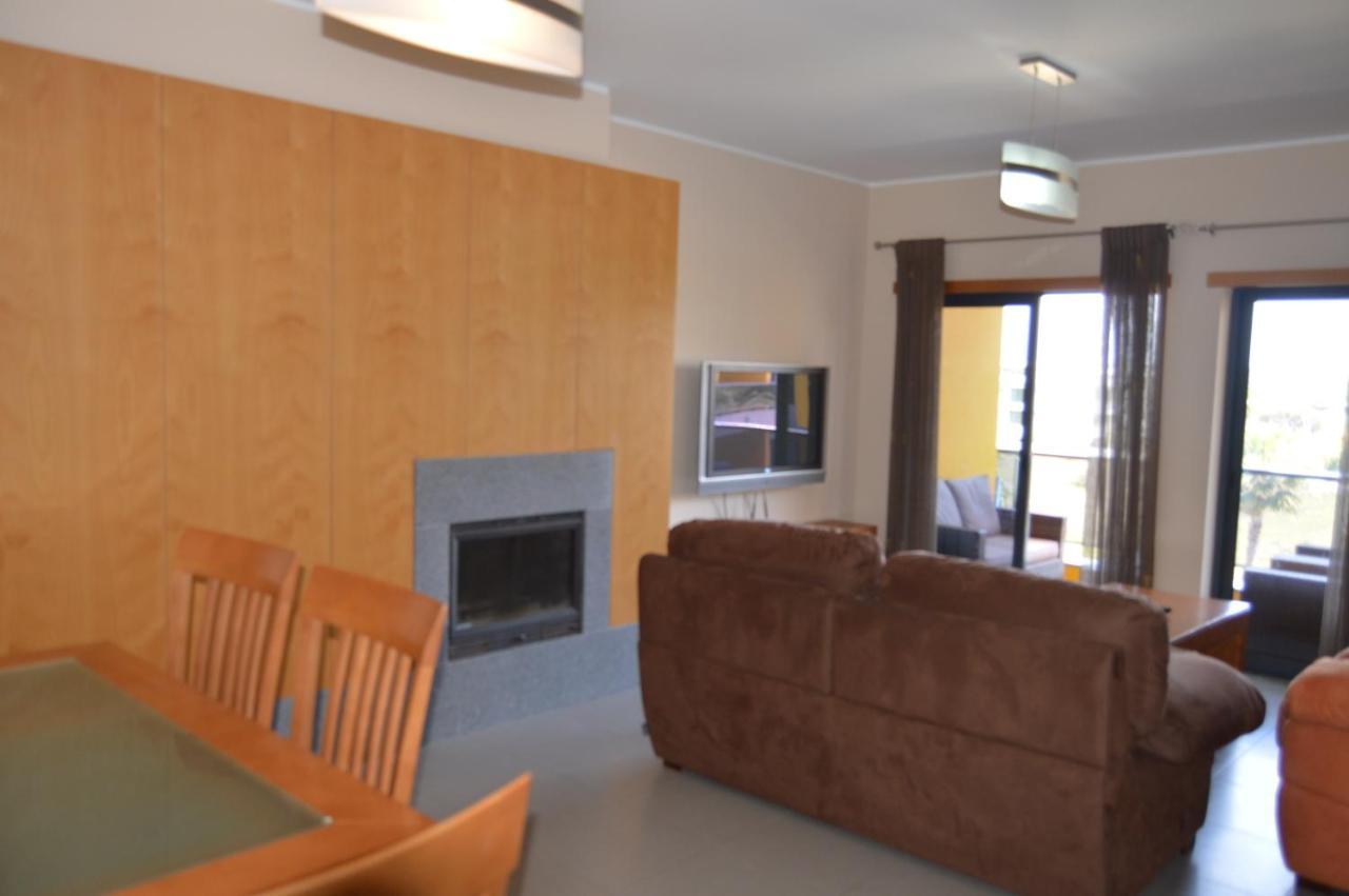 Apartamento Frente Ao Mar Com Piscina De Agua Salgada Quarteira Exteriér fotografie