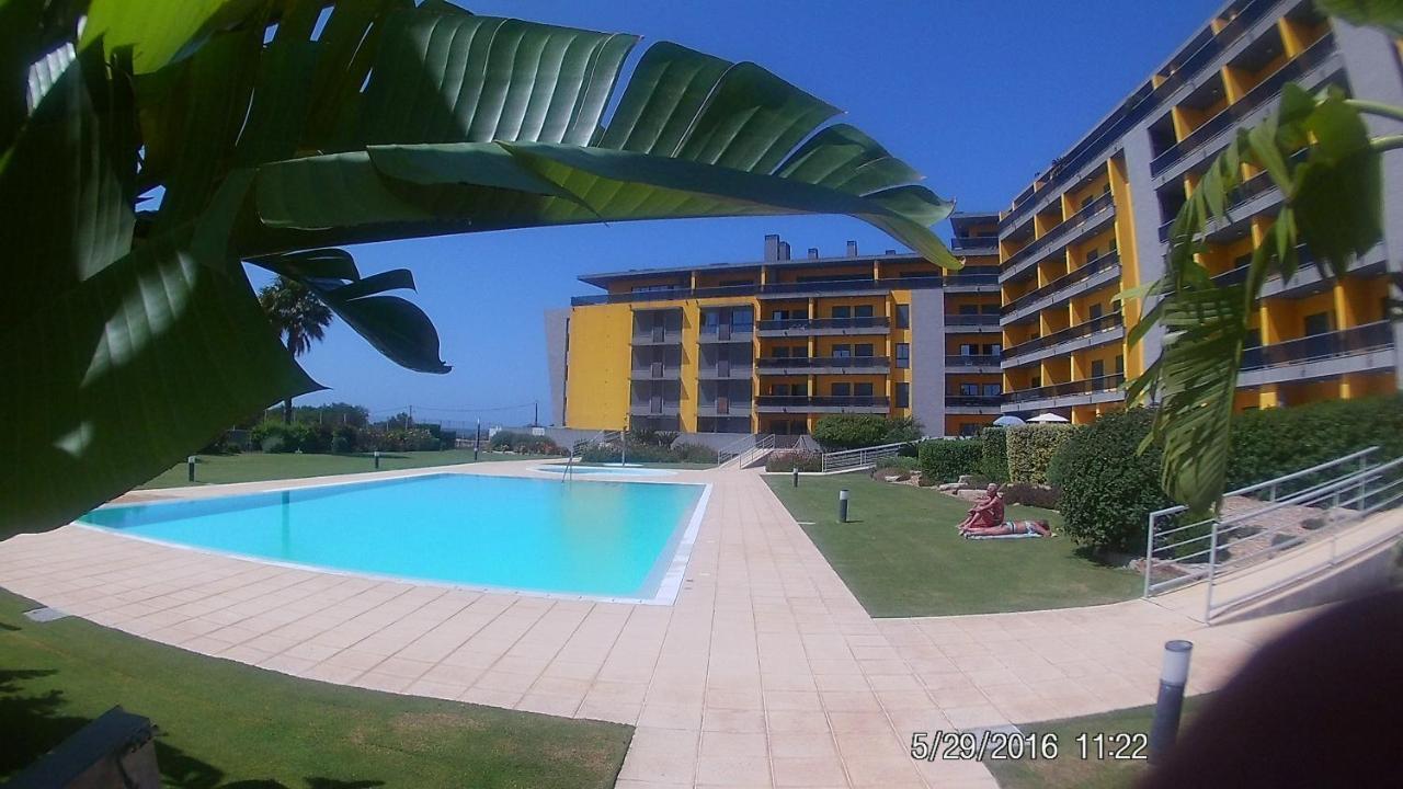 Apartamento Frente Ao Mar Com Piscina De Agua Salgada Quarteira Exteriér fotografie