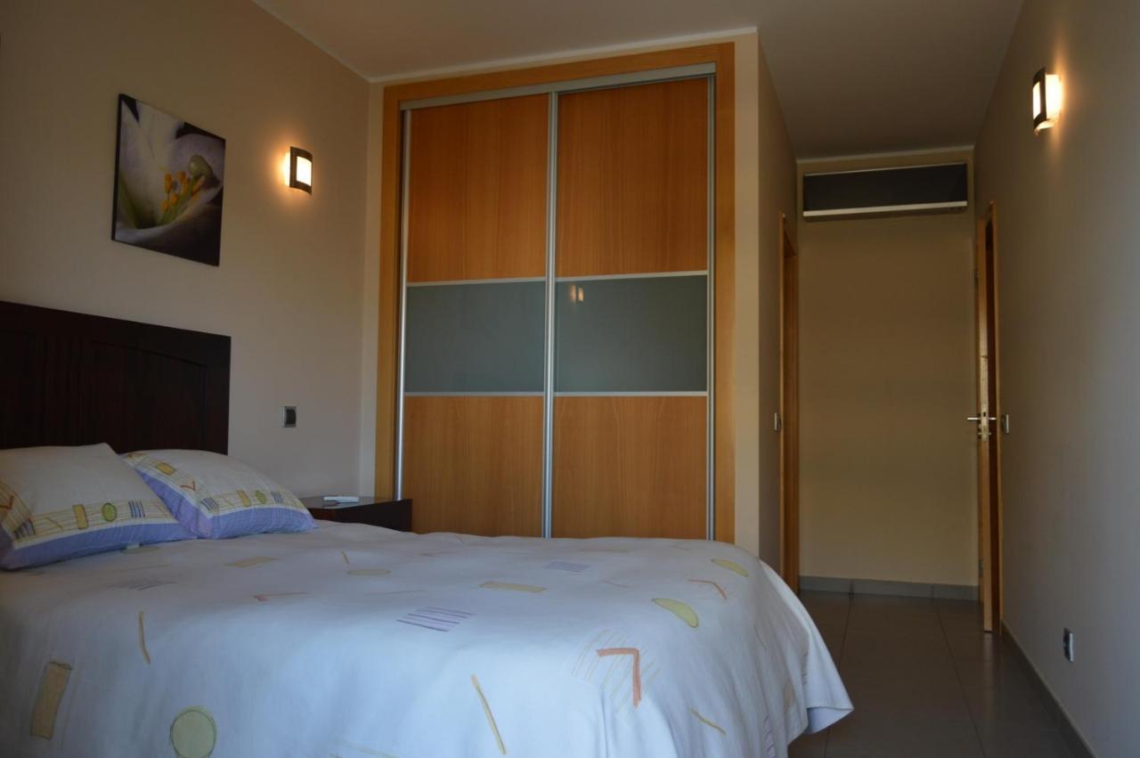Apartamento Frente Ao Mar Com Piscina De Agua Salgada Quarteira Exteriér fotografie