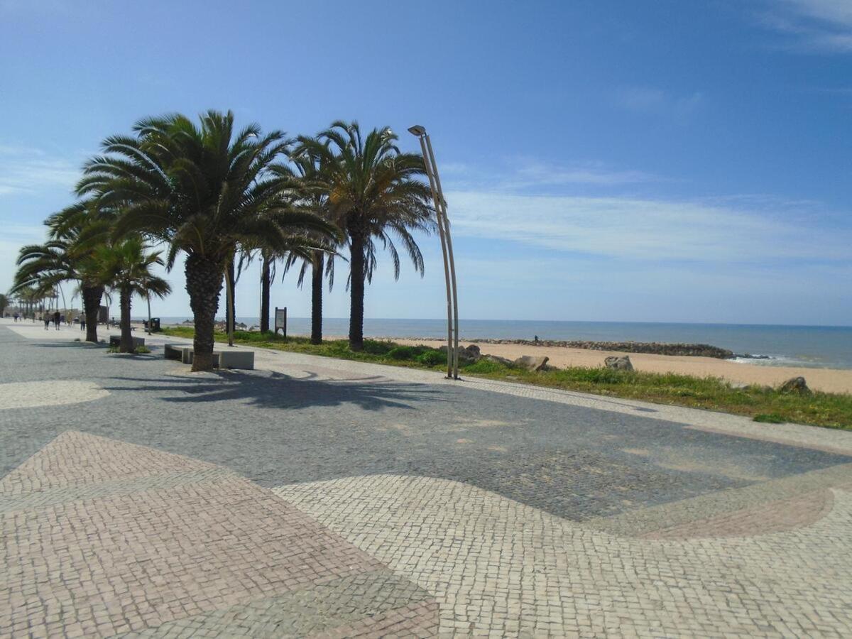 Apartamento Frente Ao Mar Com Piscina De Agua Salgada Quarteira Exteriér fotografie
