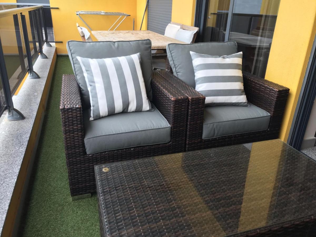 Apartamento Frente Ao Mar Com Piscina De Agua Salgada Quarteira Exteriér fotografie